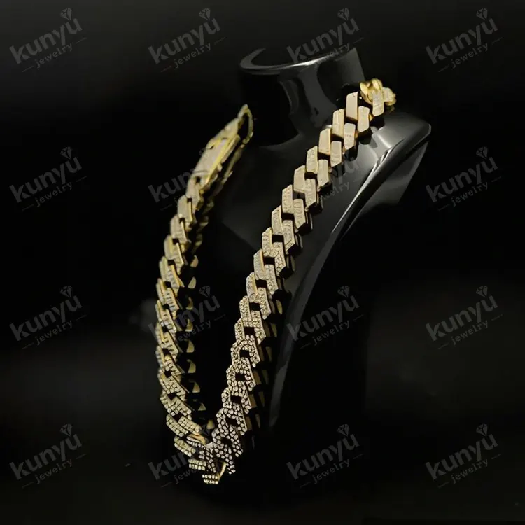 Corrente de elos cubanos com strass brilhante