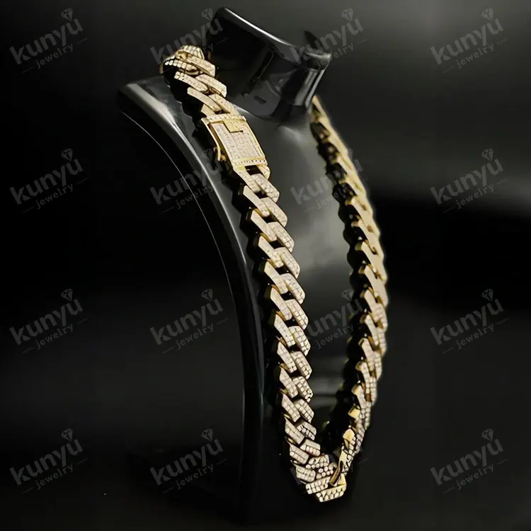 Corrente de elos cubanos com strass brilhante