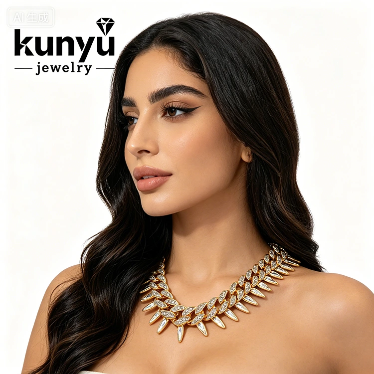 Corrente de elos cubana streetwear